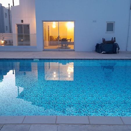 Sky Apartment On The Pool أيا نابا المظهر الخارجي الصورة