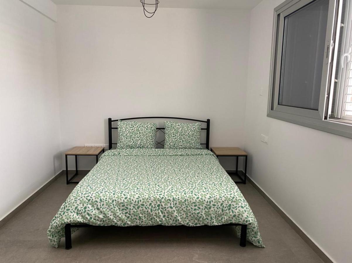 Sky Apartment On The Pool أيا نابا المظهر الخارجي الصورة